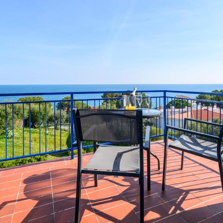 Habitacions Llançà - Serena Stays - Double Room with Sea View - 1