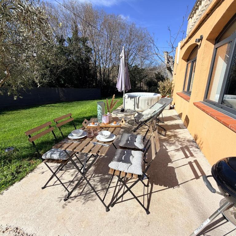 Aix-en-Provence, Cosy studio au calme de la campagne avec Spa et Clim - Apartment mit 1 Schlafzimmer - 9