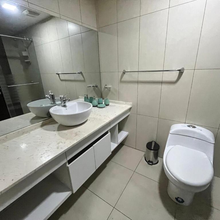 Large apartment in Puerto Santa Ana - Two-Bedroom Apartment - 4