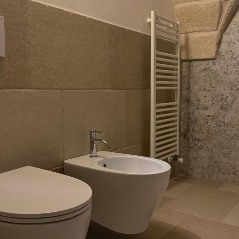 Samy Suite - Suite Deluxe con Vasca Idromassaggio - 4