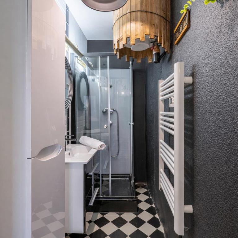 Le Wagon secret - Coeur de ville - Ecran géant - 2 pers - Appartement 1 Chambre - 7