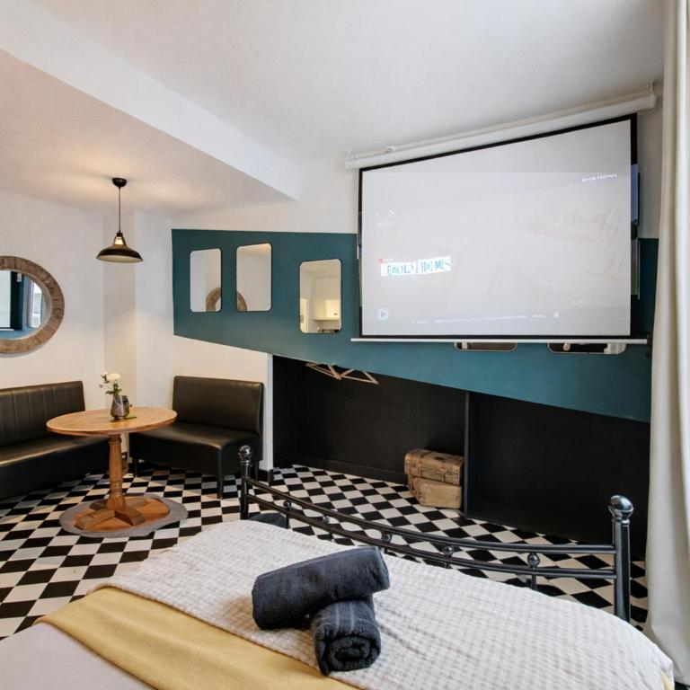 Le Wagon secret - Coeur de ville - Ecran géant - 2 pers - Appartement 1 Chambre - 1