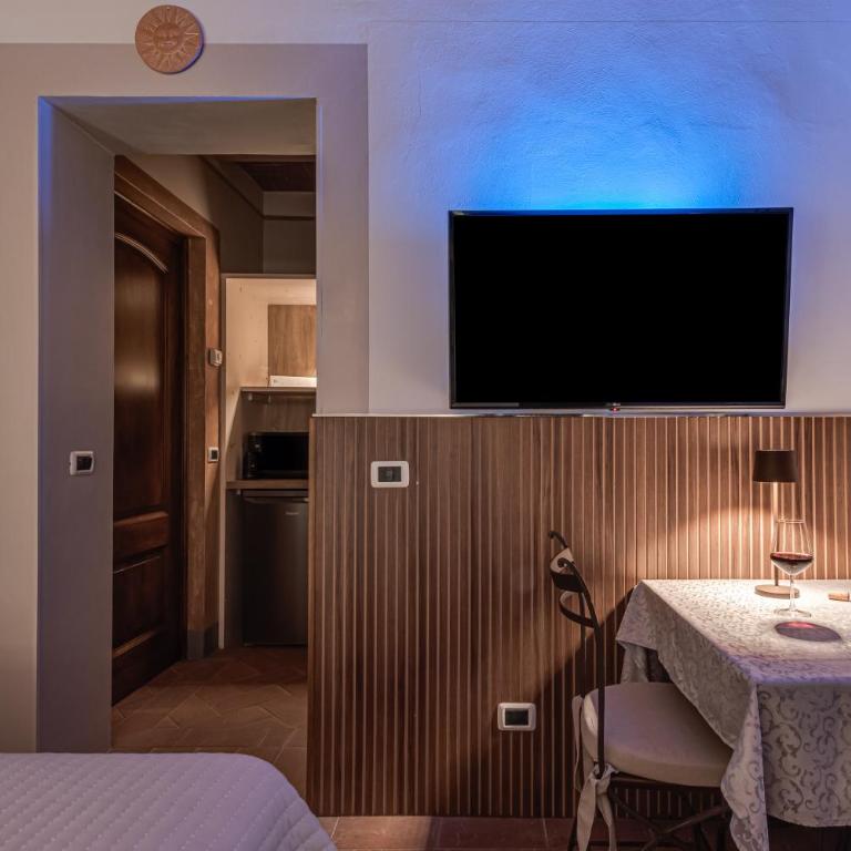 Villa Del Sole - Deluxe Double or Twin Room with Garden View - 14