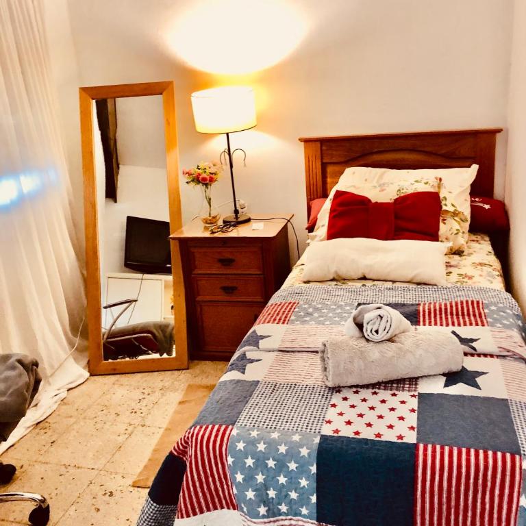 Roomies para viajeros ! Homestay ! - Single Room - 9