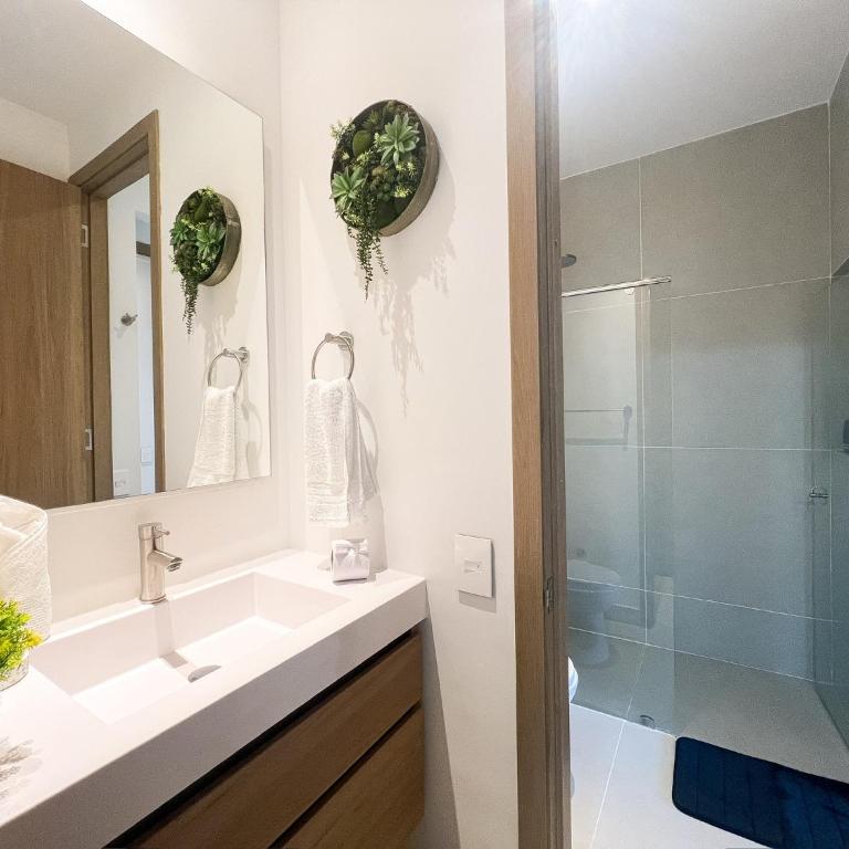 Resort with Private Beach Peace and Nature - One-Bedroom Apartment with Terrace - 17