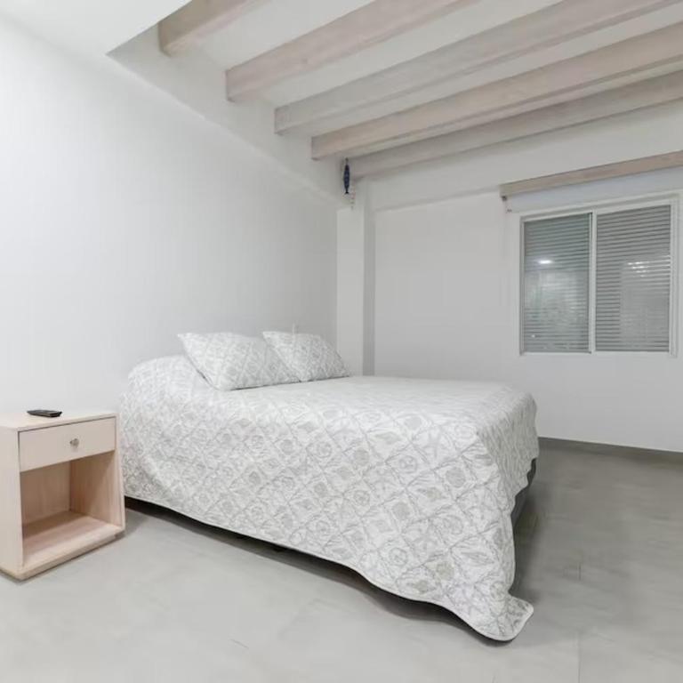 Deluxe Apts pasos de la playa - Apartamento de 1 dormitorio - 3