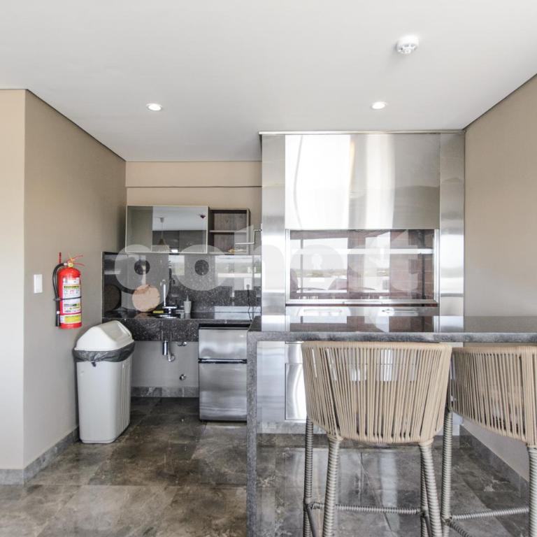 Brand new and cozy loft minutes from the Airport - Apartment - 21
