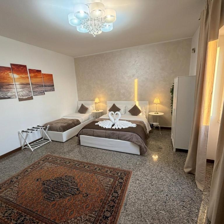 Vitti's Home Verona - Double Room with Private Bathroom - 5