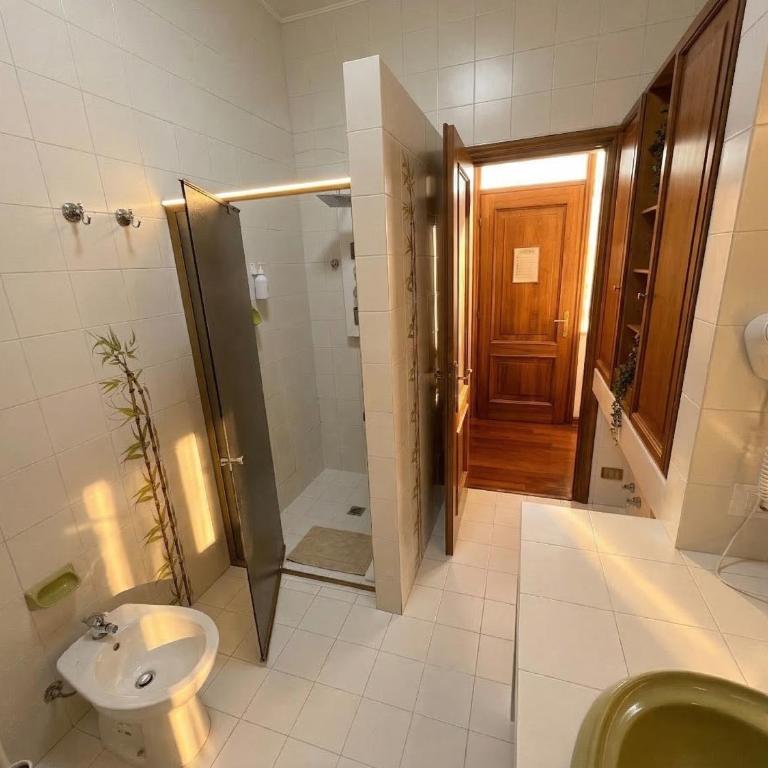Vitti's Home Verona - Deluxe Double or Twin Room - 9