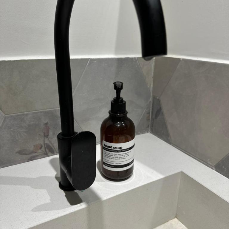 Aerobeach Apartments - One-Bedroom Apartment - 12