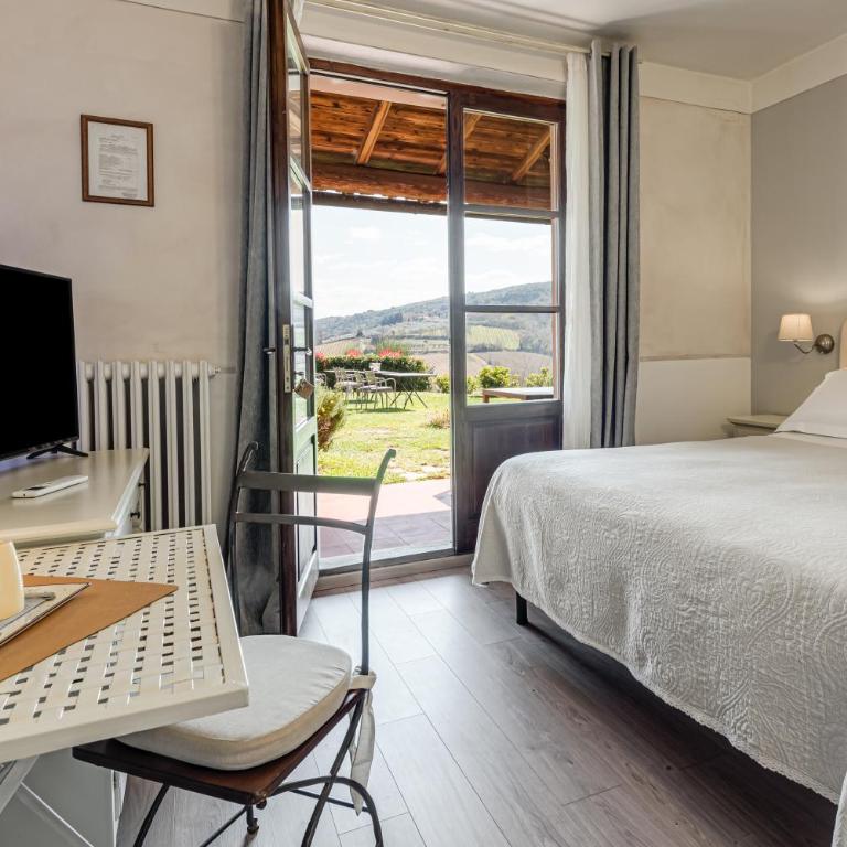 Villa Del Sole - Deluxe Double or Twin Room with Garden View - 6