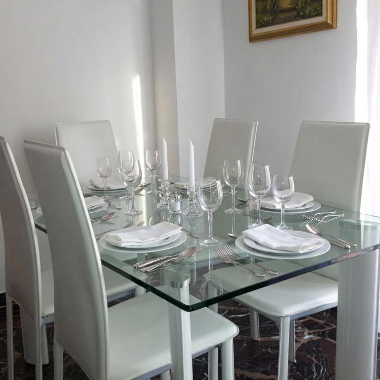 Sunny Apartment Rapallo - 5 Posti Famiglie Spiaggia 10 min - Appartamento con 1 Camera da Letto - 3