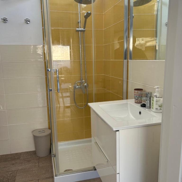 Ático con gran terraza - Apartamento de 1 dormitorio - 10