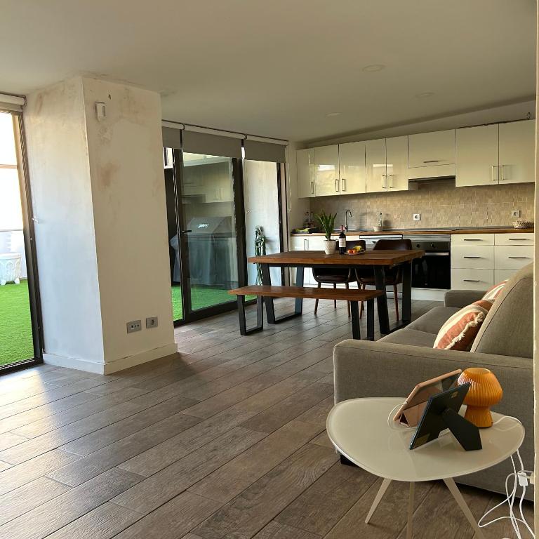 Ático con gran terraza - Apartamento de 1 dormitorio - 23