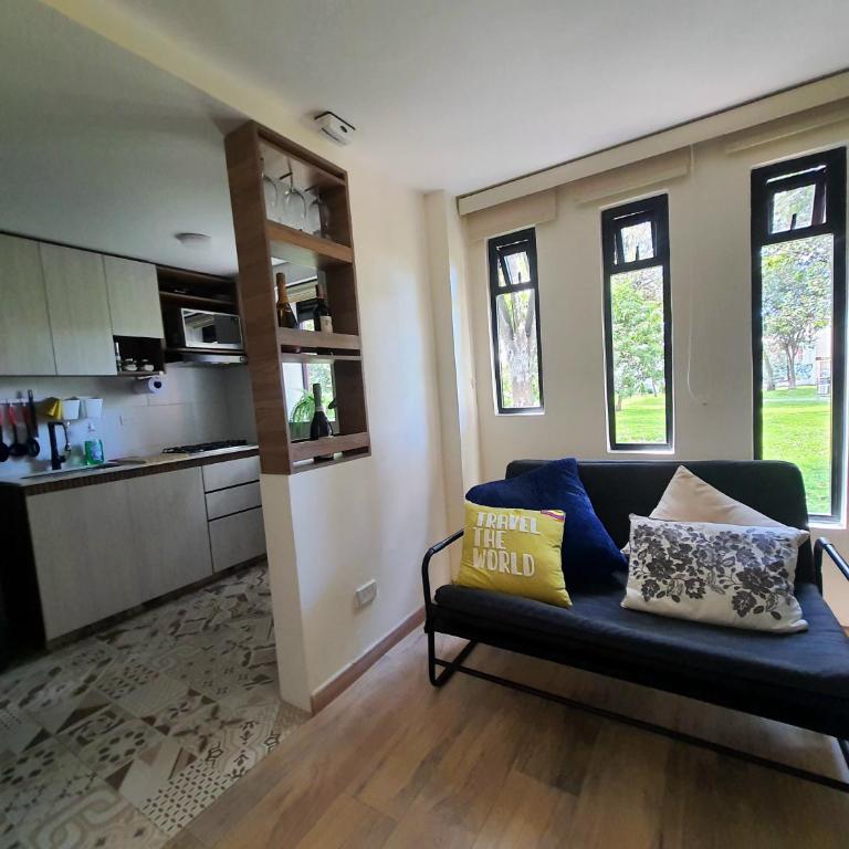 Red house, Airport Embassy - One-Bedroom Apartment - 4