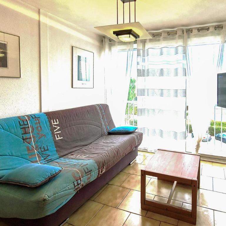 Amazing Apartment In Le Grau Du Roi With Wifi - Two-Bedroom Apartment - 1