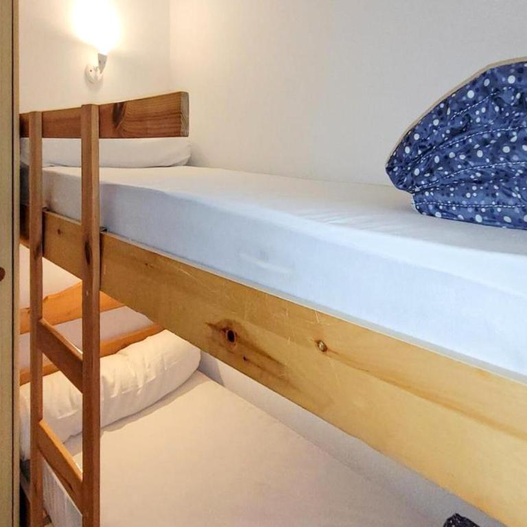 Amazing Apartment In Le Grau Du Roi With Wifi - Two-Bedroom Apartment - 9