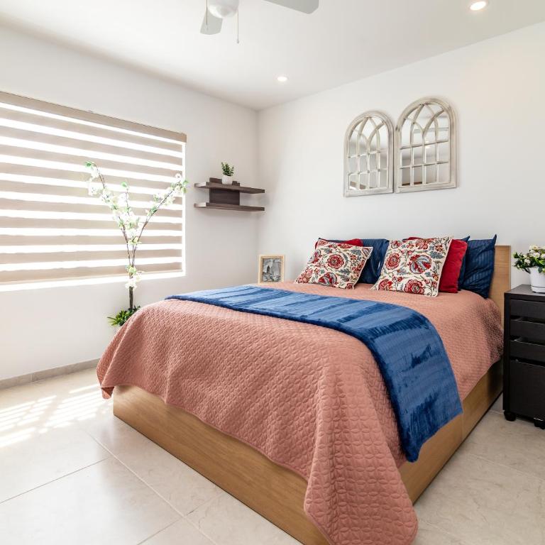 Ocean View, Amazing Sunsets, AC, Pool - Two-Bedroom Apartment - 6