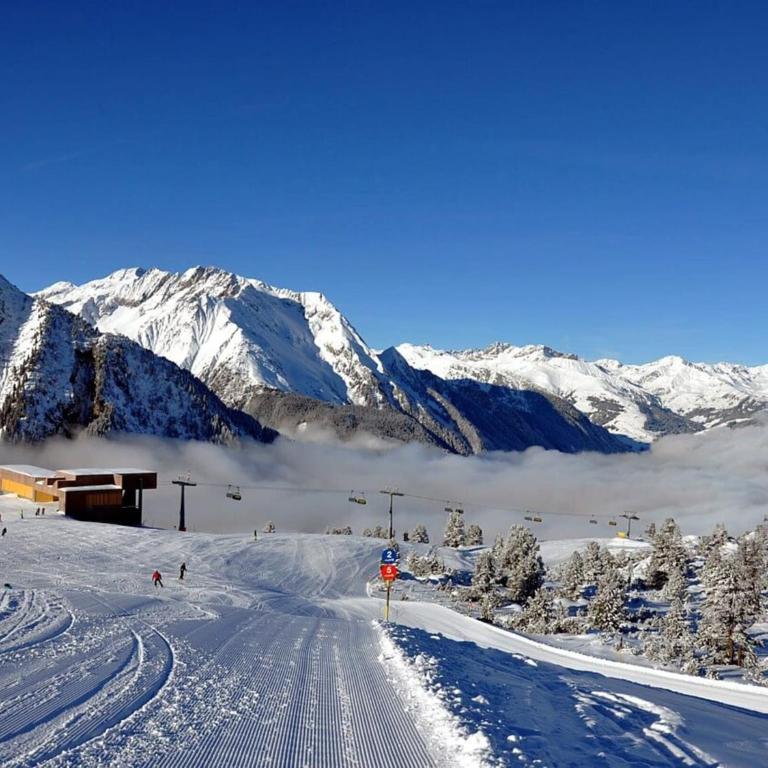 Elegant Fieschertal Alpine Chalet for 8 - Superior Chalet - 23