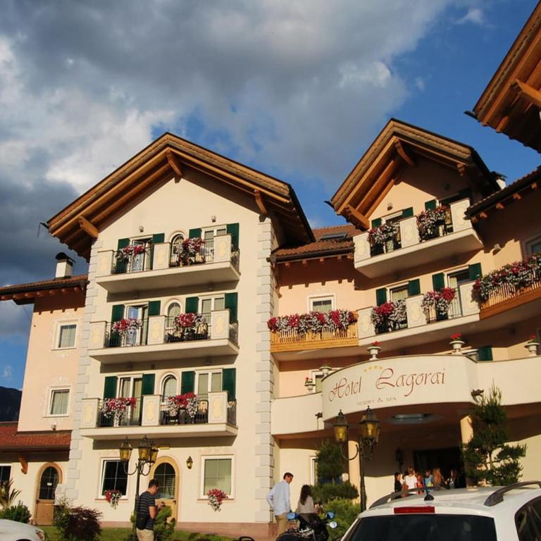 Elegant Fieschertal Alpine Chalet for 8 - Superior Chalet - 14