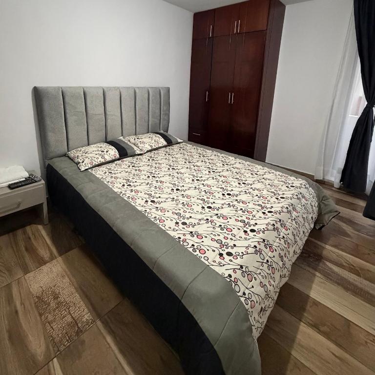 Apto1949 - Apartamento de 3 dormitorios - 2