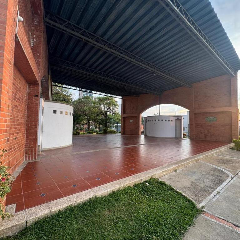 Cozy house with pool and club-style balcony - Casa de 3 dormitorios - 16