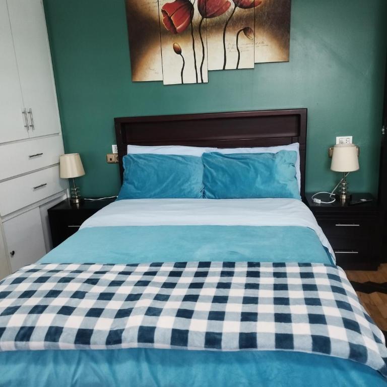 Vista Hermosa Luxury Apartment - Three-Bedroom Apartment - 23
