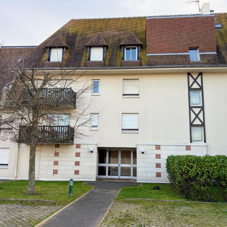 Joli appartement familial, 2 chambres, calme et soleil - Two-Bedroom Apartment - 2