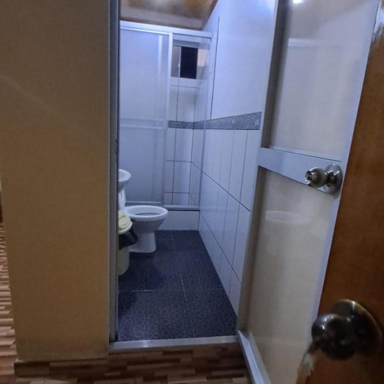 Hospedaje El Manantial - Triple Room with Private Bathroom - 4
