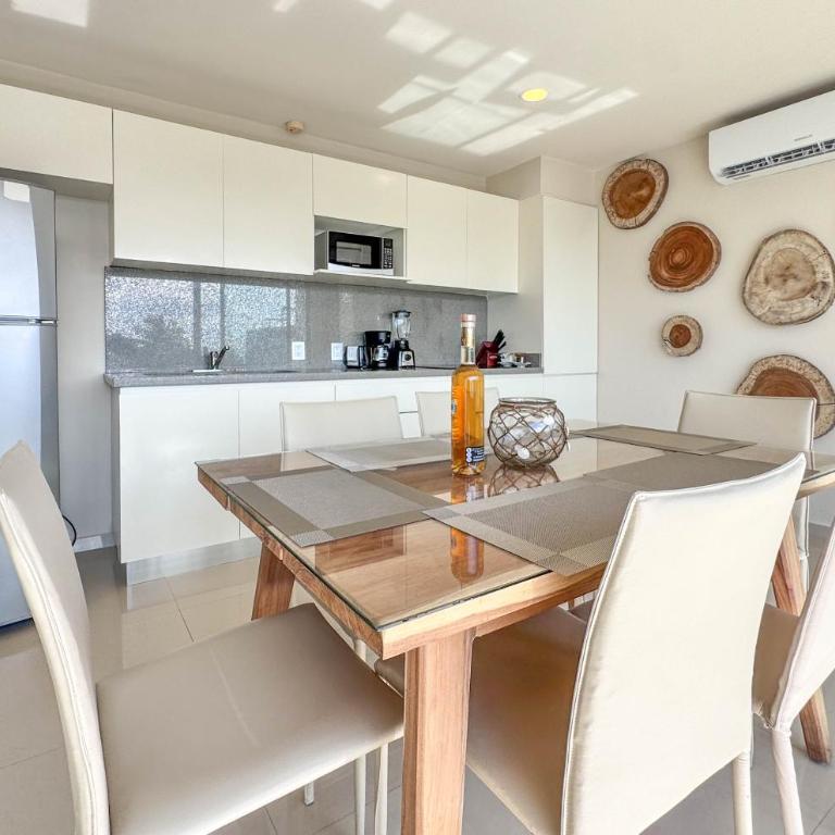 Grand Boréna Hotel Boutique - Two-Bedroom Deluxe Apartment with Ocean View - 6