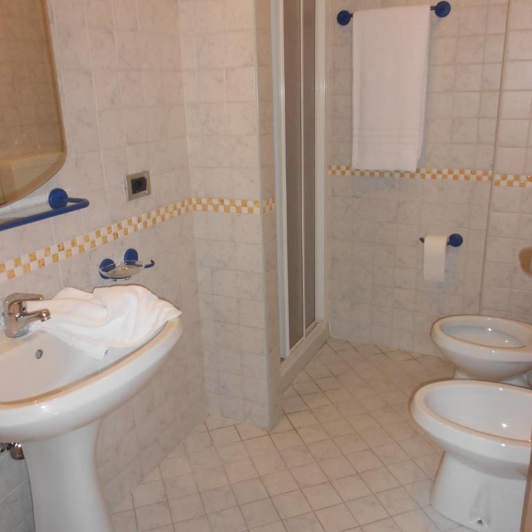 Appartamenti Vacanza Albatros - Appartamento Superior con 2 Camere da Letto (7 Adulti) - Via Julia, 3/5 - 5