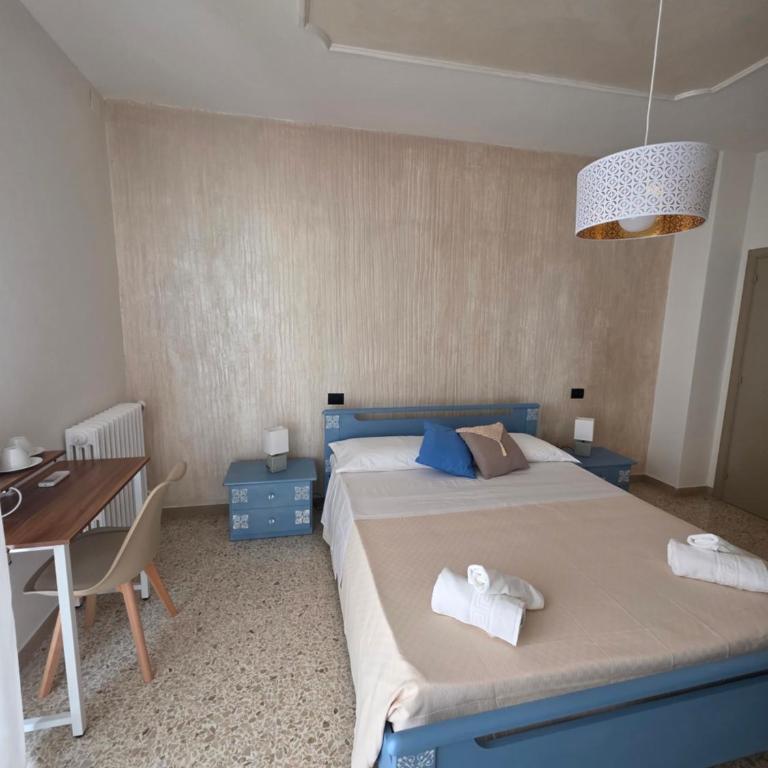 Casa a Pennello Bed & Breakfast - Dove l'arte incontra l'ospitalità - Camera Matrimoniale con Bagno Privato - 25