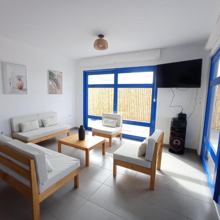 Casa de Playa a pasos del mar y sol todo el año - Casa de 3 dormitorios - 6
