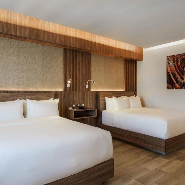 Radisson Puebla Angelopolis - Queen Suite with Two Queen Beds - Non Smoking/Interior Corridor - 2