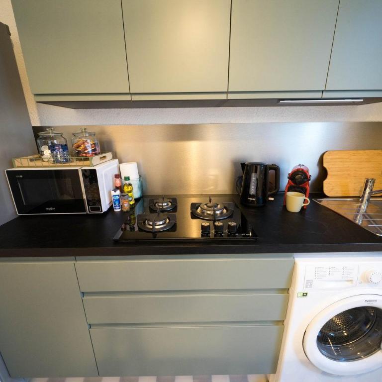 AppartUnique - Chez Klein - Balcon, Lumineux & Spacieux - Appartement 2 Chambres - 12