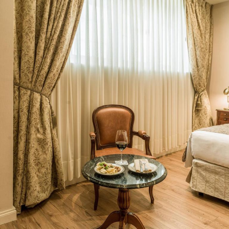 Meliá Recoleta Plaza - Junior Suite - 3