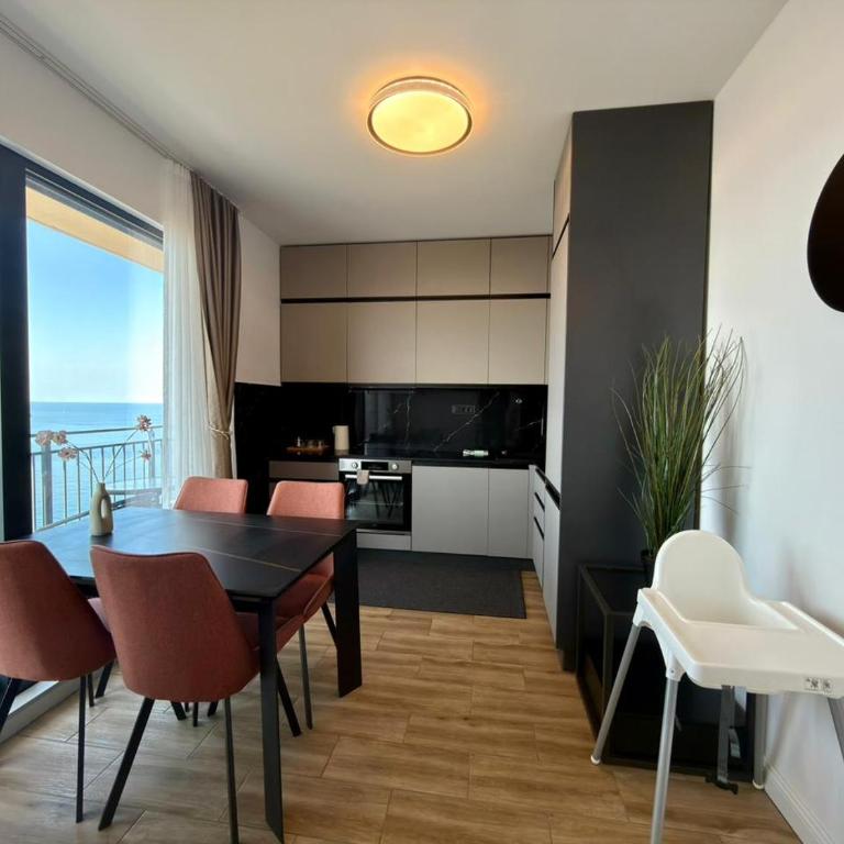 Apartments Azimut Rezevici - Apartman sa 2 Spavaće Sobe i Pogledom na More - 24