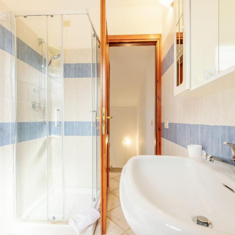 Simple Gem of Le Dimore di Budoni 2 Bedroom sleeps 6 - Appartamento - 89