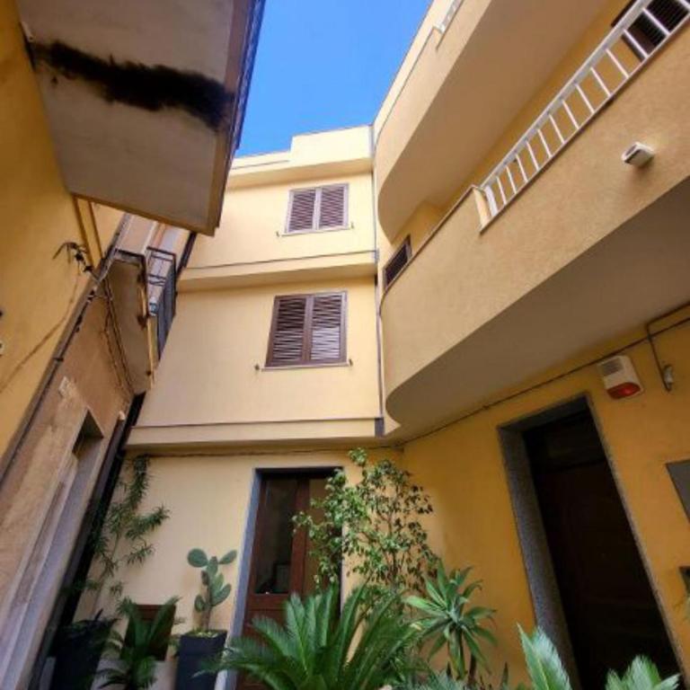 Sciesa Apartment 1st Floor - Air Conditioning - Wifi - Apartment - 11
