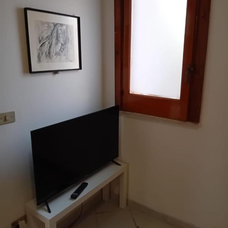 Bright and Panoramic Two-Room Apartment - Appartamento - 24