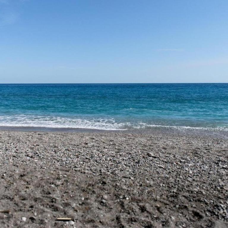 Bright and Panoramic Two-Room Apartment - Appartamento - 50