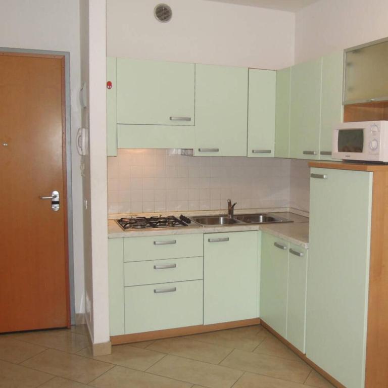 Bright flat near the beach-Beahost - Appartamento - 2
