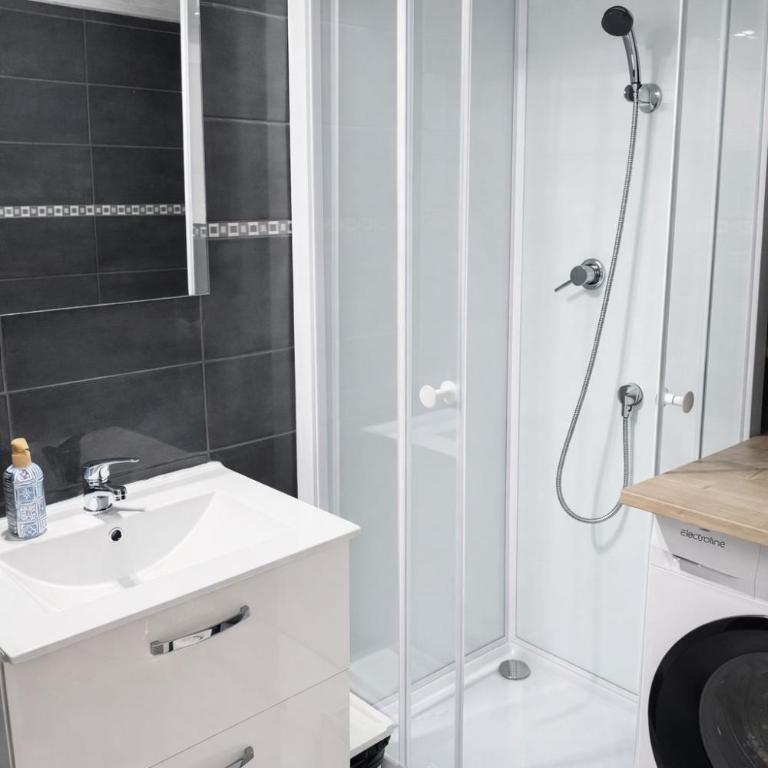 Cozy apartment - 2 min walk from beach - Appartement 1 Chambre - 9