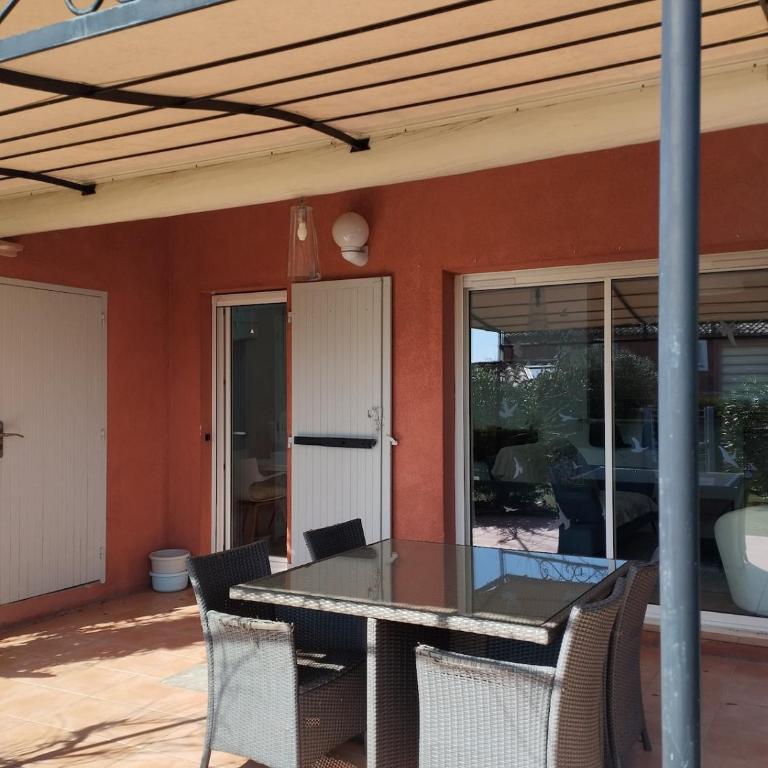 Villa Ocre, proche golf, piscine, vélo et confort - Maison de Vacances 3 Chambres - 30
