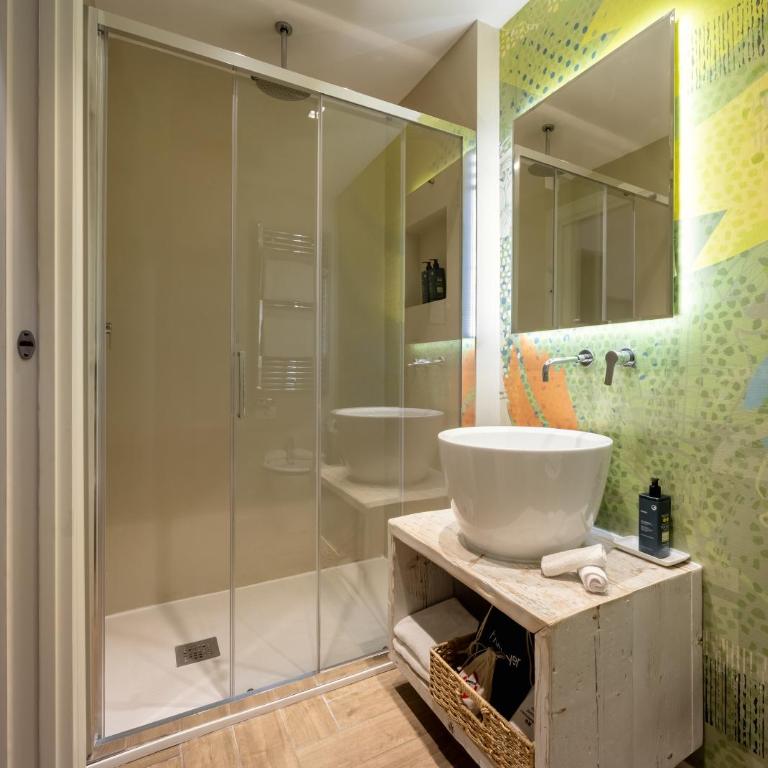 Eco Urban B&B - Deluxe Double or Twin Room - 10