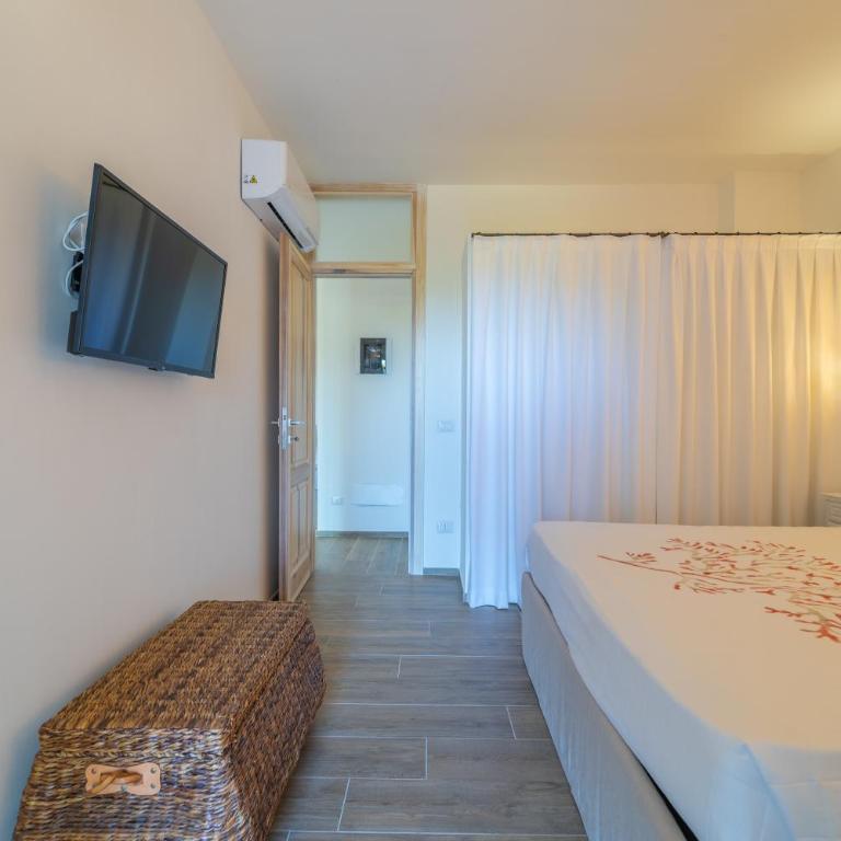 Hotiday Elite Suites Porto Rotondo - Suite Deluxe - 9