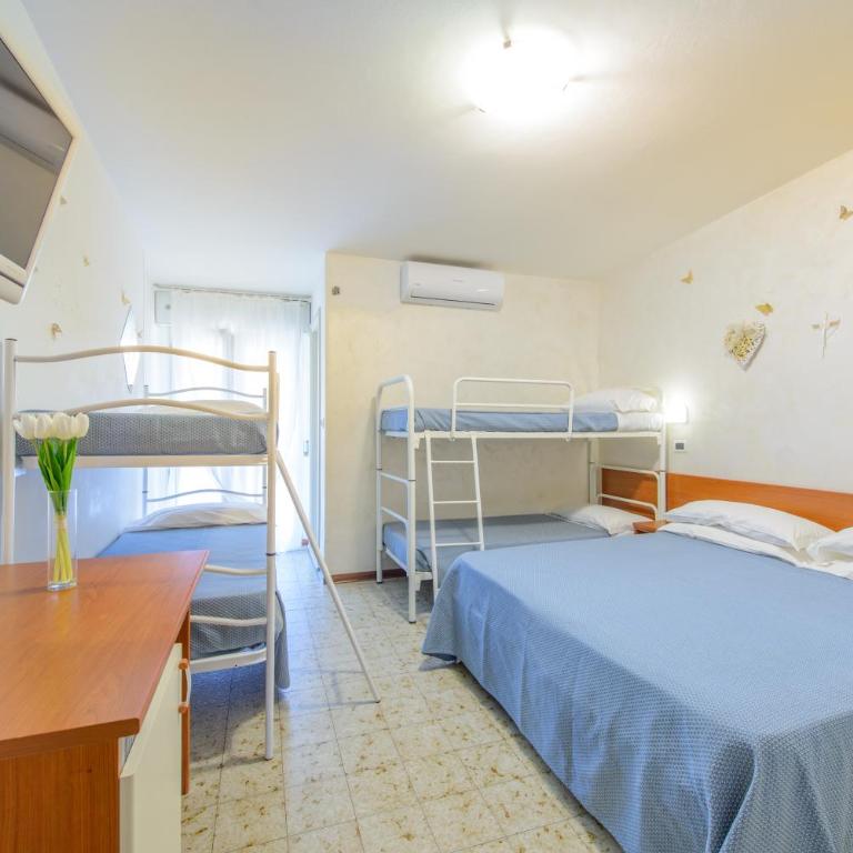 Hotel Caraibi - Camera Familiare (6 Adulti) - 1