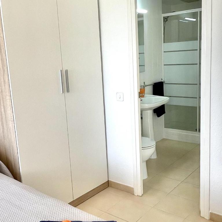 APARTBEACH ADRIATICO RELAX y VISTAS PLAYA - Apartment - 5