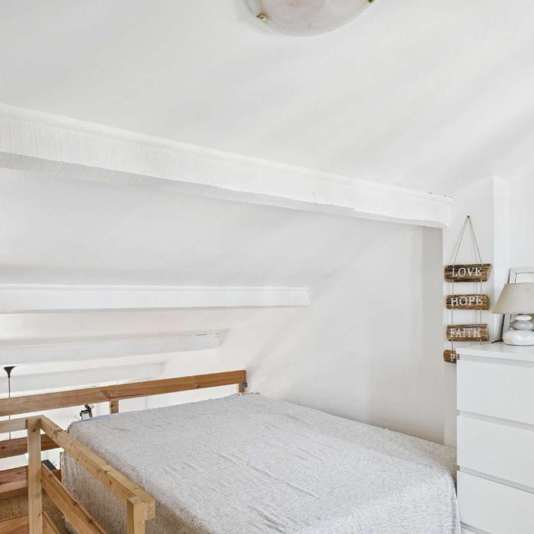 Studio mezzanine à 250m de la plage pour 4 personnes - Terrasse, animaux acceptés - Studio - 2