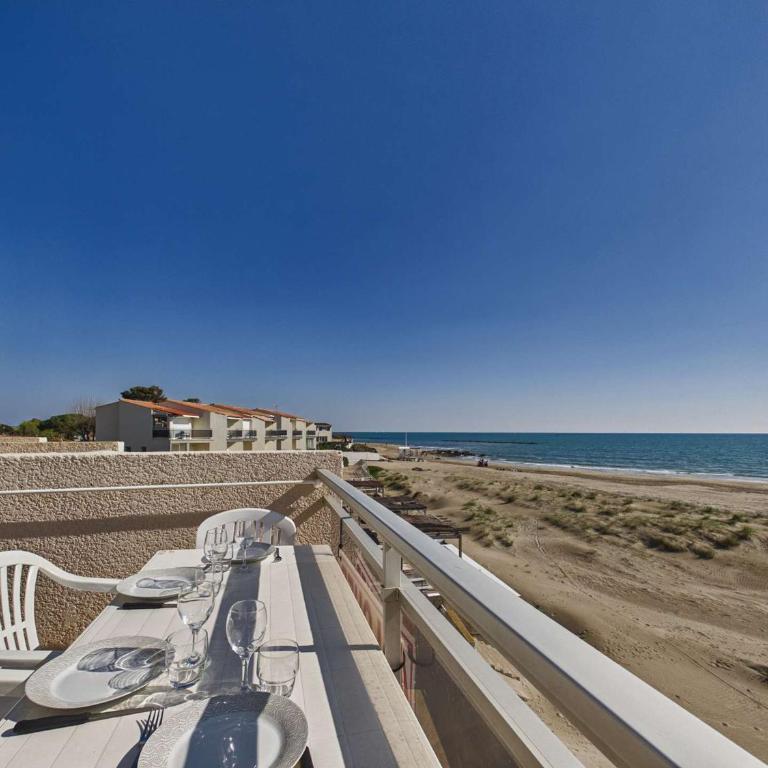 Grau d'Agde : Studio cabine avec terrasse, parking privé, vue mer - Studio - 3